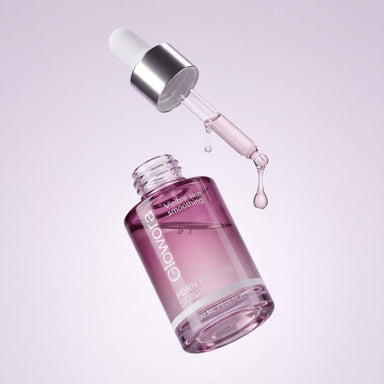 Zwevend PDRN Peptide Serum flesje met pipet en vallende druppels