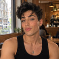 Leon, Make-up-Artist